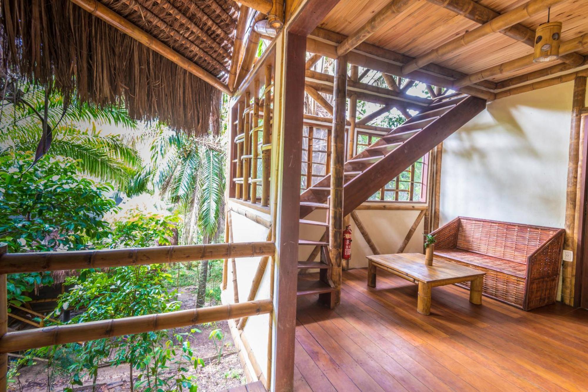 Universo Pol Bamboo Hostel Морро-де-Сан-Паулу Экстерьер фото