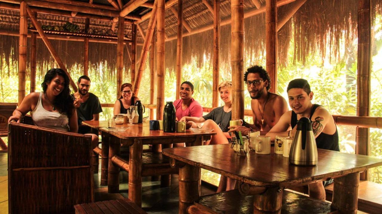 Universo Pol Bamboo Hostel Морро-де-Сан-Паулу Экстерьер фото