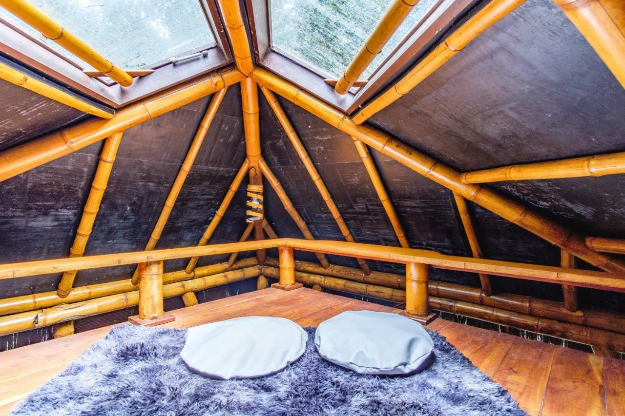 Universo Pol Bamboo Hostel Морро-де-Сан-Паулу Экстерьер фото