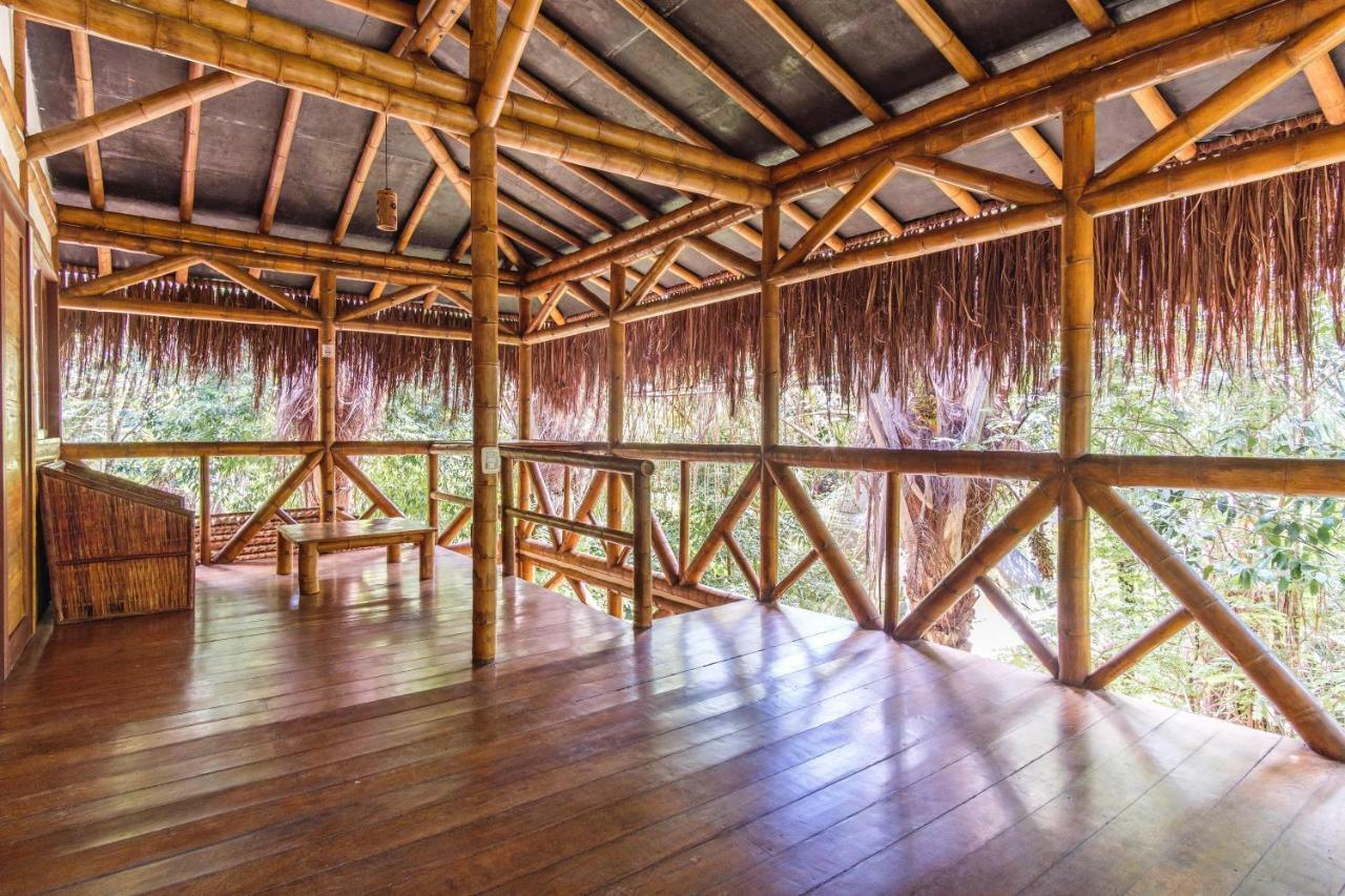 Universo Pol Bamboo Hostel Морро-де-Сан-Паулу Экстерьер фото
