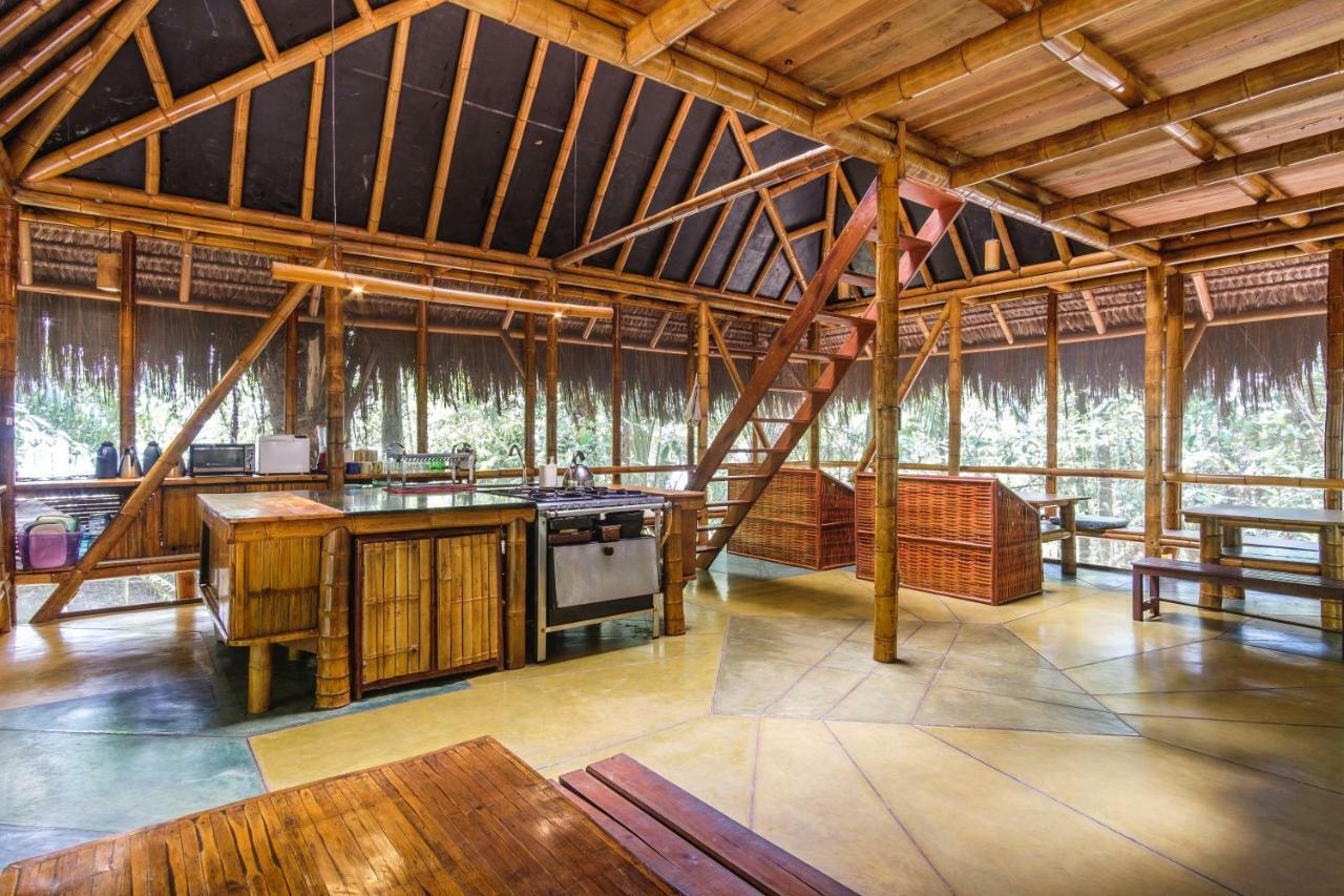 Universo Pol Bamboo Hostel Морро-де-Сан-Паулу Экстерьер фото
